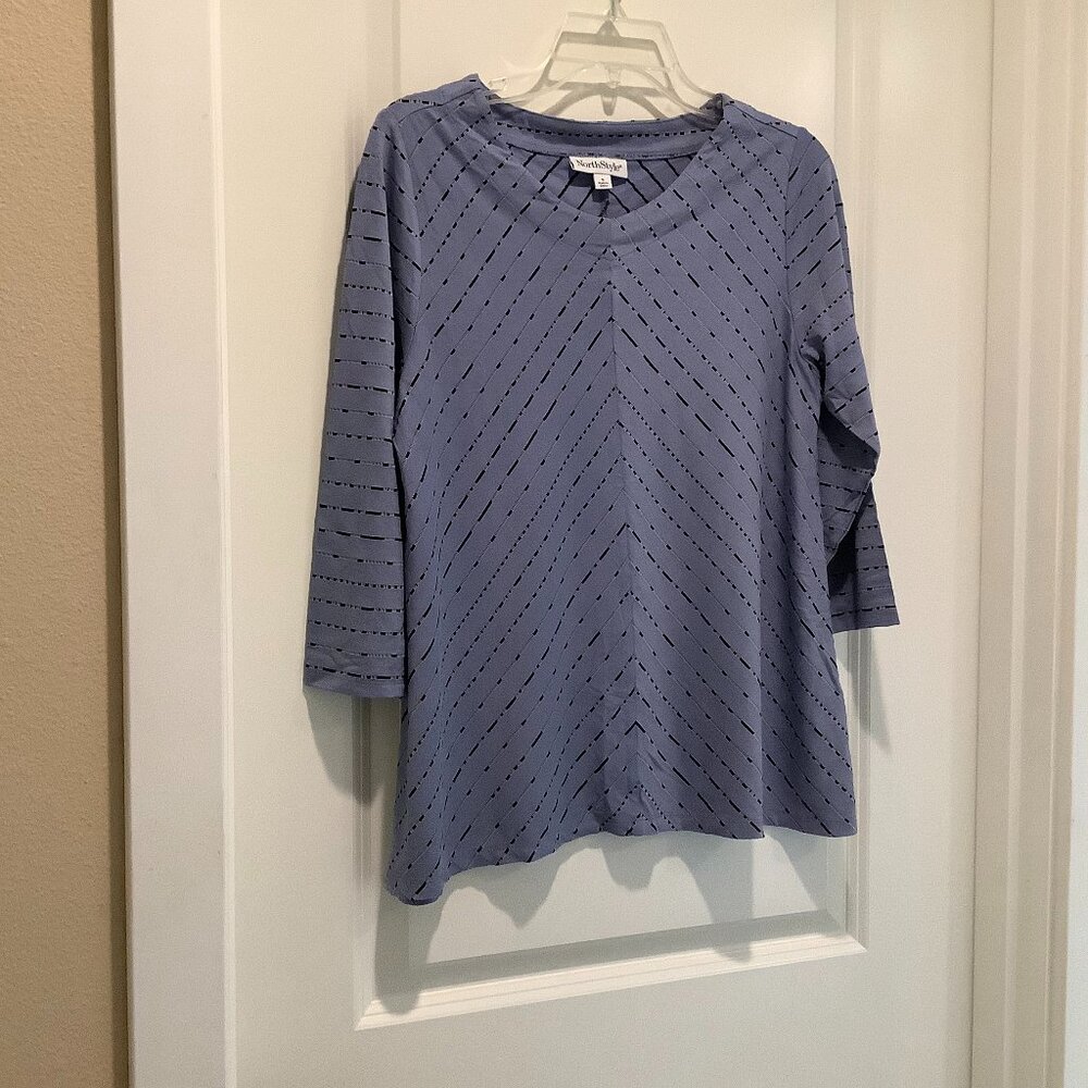 Mitered Knit Top, Soft V-Neck, 3/4 Sleeves, Northstyle, Slate blue, size small